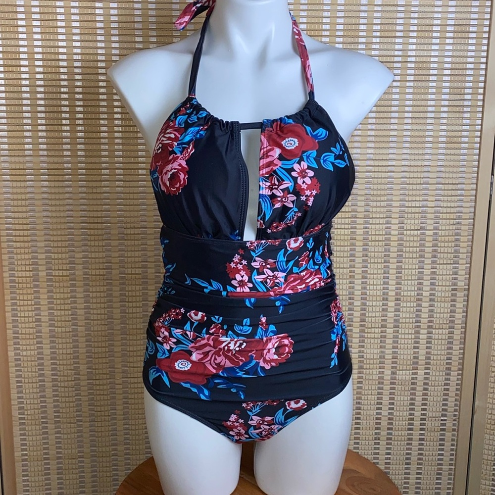 i 2 Crazy Woman’s Small Halter Neck One Piece Tummy Control Floral Swimsuit